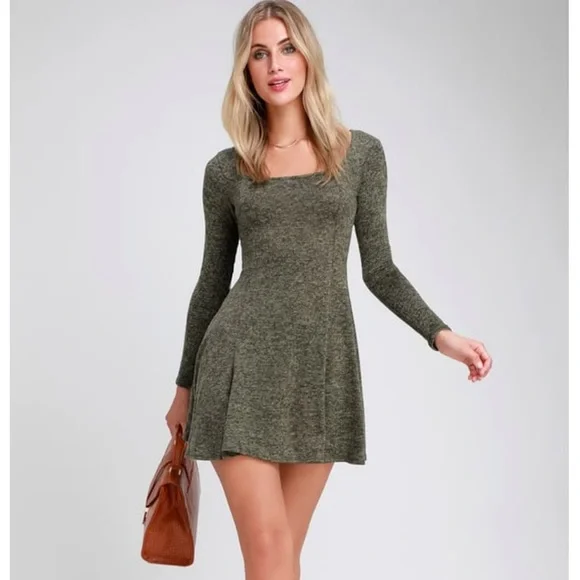 green emerald velvet dress Sleeveless Skater Dress main image 0